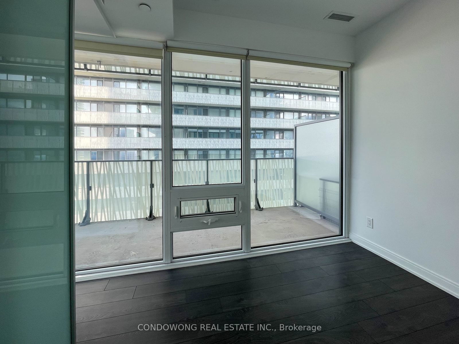 42 Charles St E, unit 4308 for rent