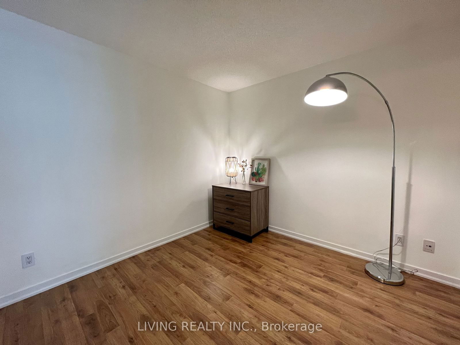 38 Joe Shuster Way, unit 1204 for rent