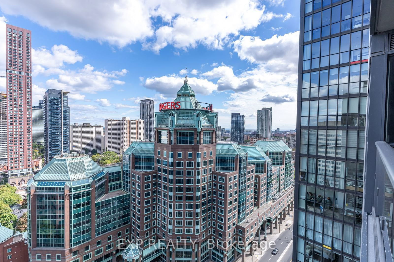 28 Ted Rogers Way, unit 2401 for rent