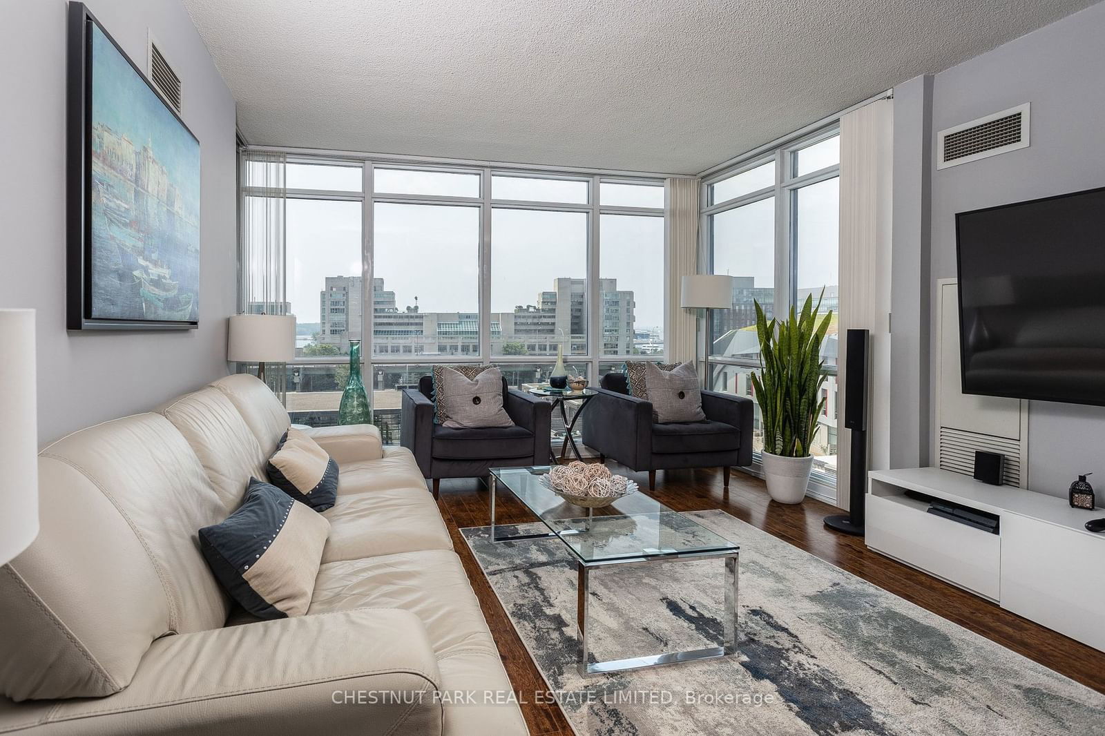 15 Fort York Blvd, unit 710 for rent