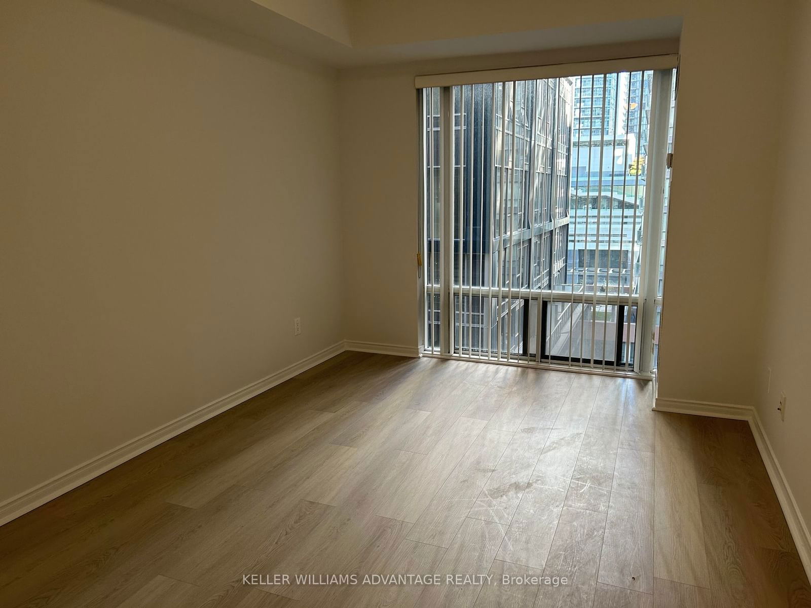 50 John St, unit 1105 for rent