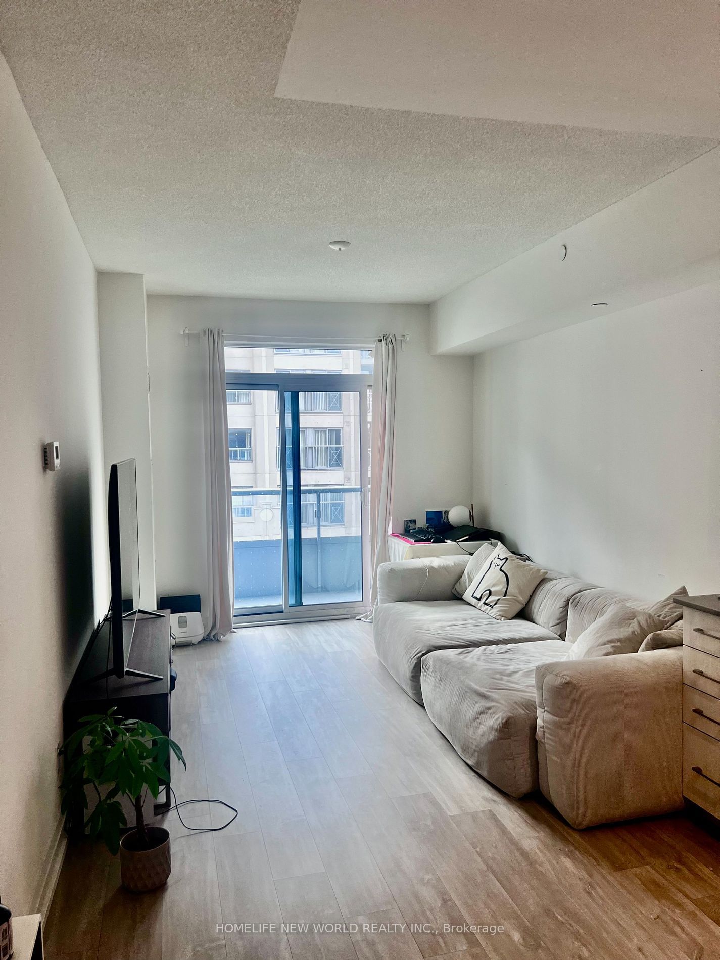 591 Sheppard Ave E, unit 608 for sale