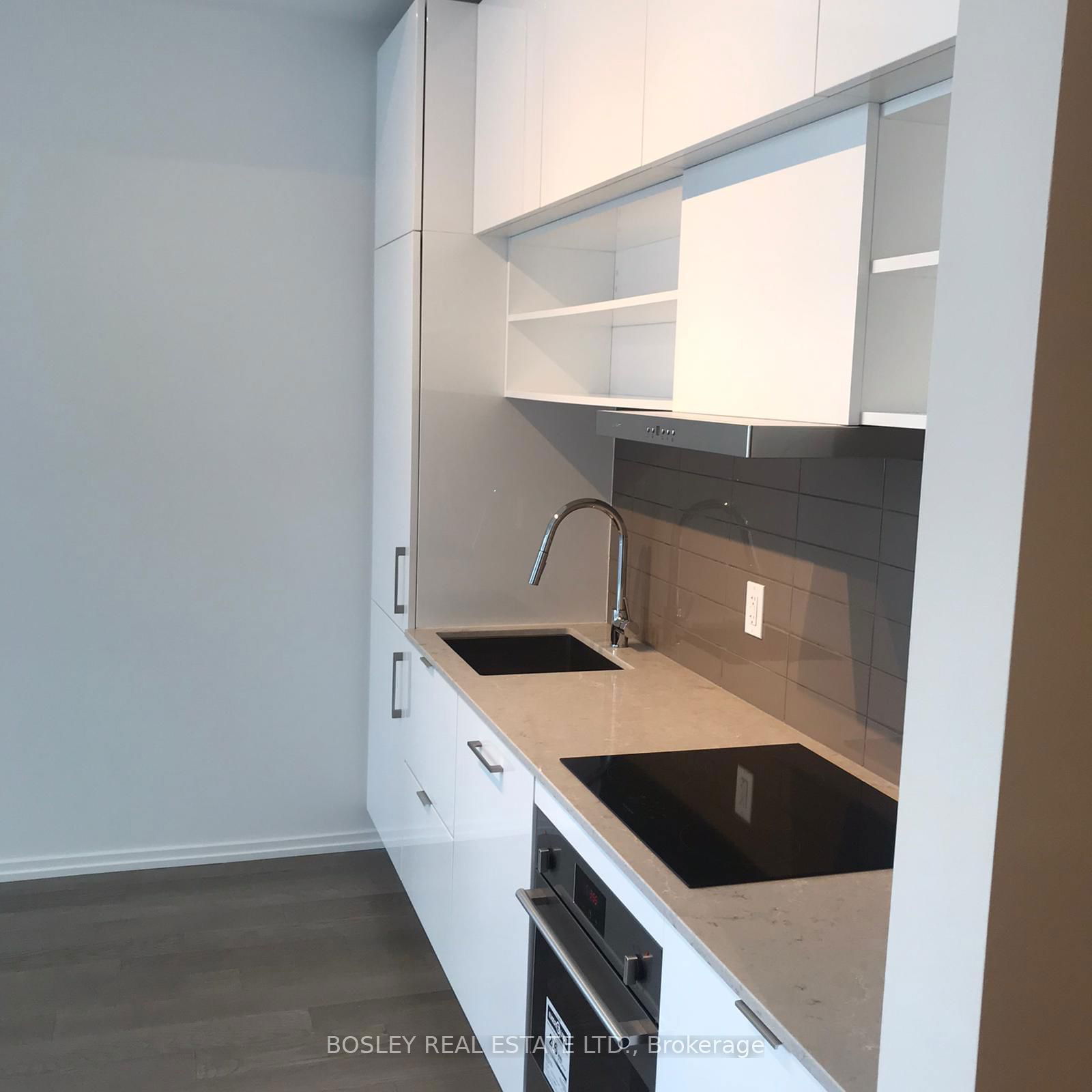 8 Hillsdale Ave E, unit 1034 for rent