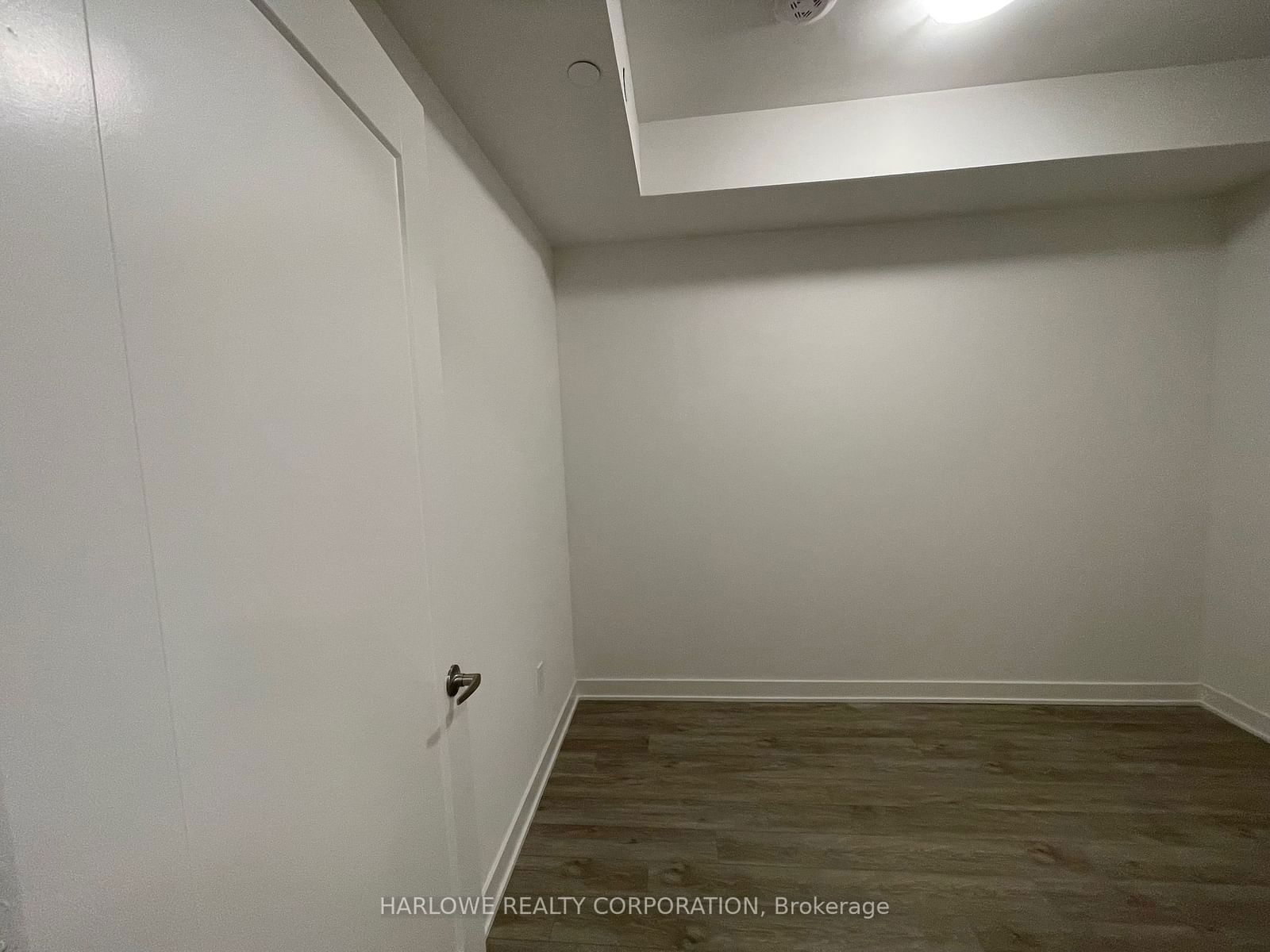 135 Lower Sherbourne St, unit LPH2928 for rent