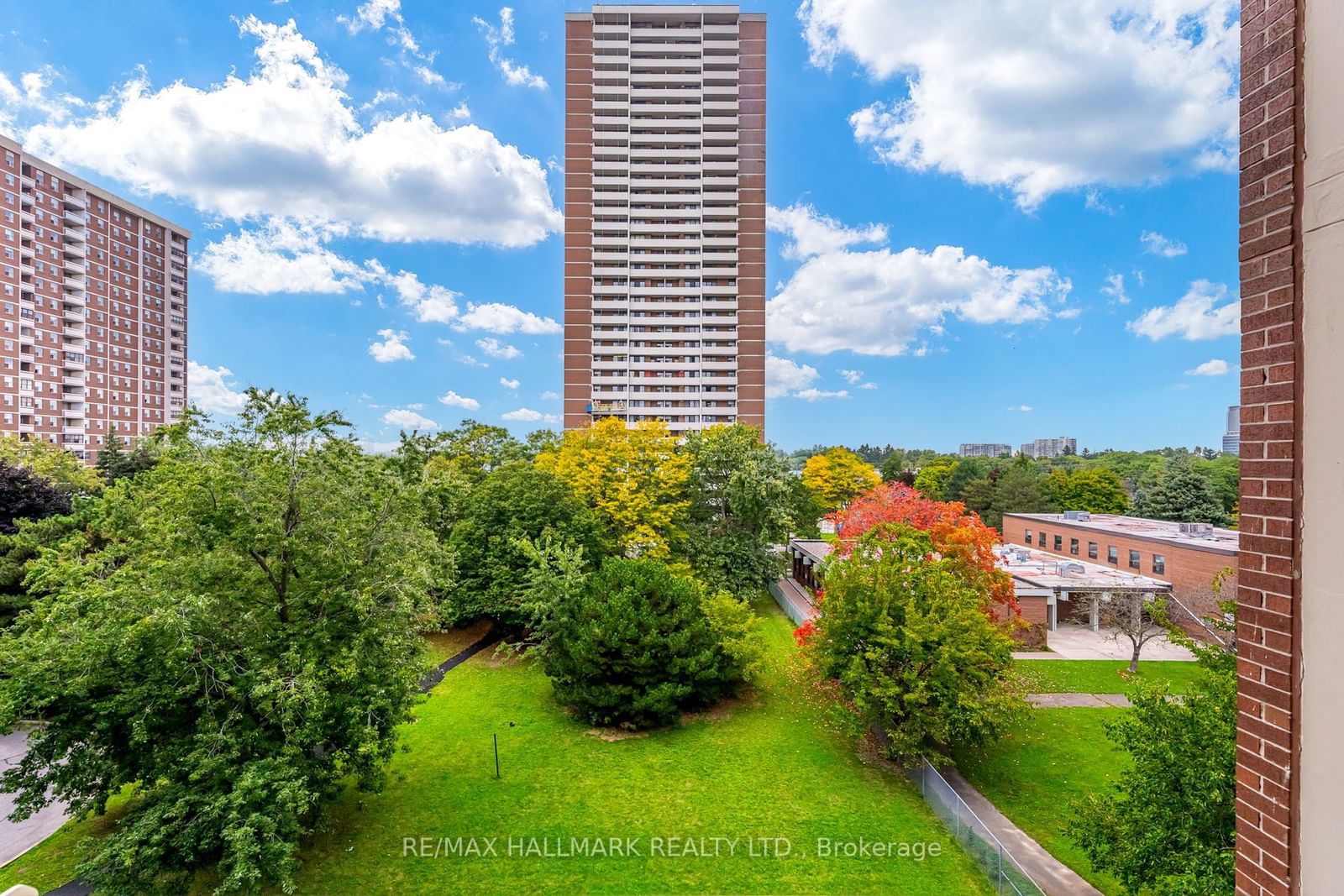 Eddington Condos, North York, Toronto