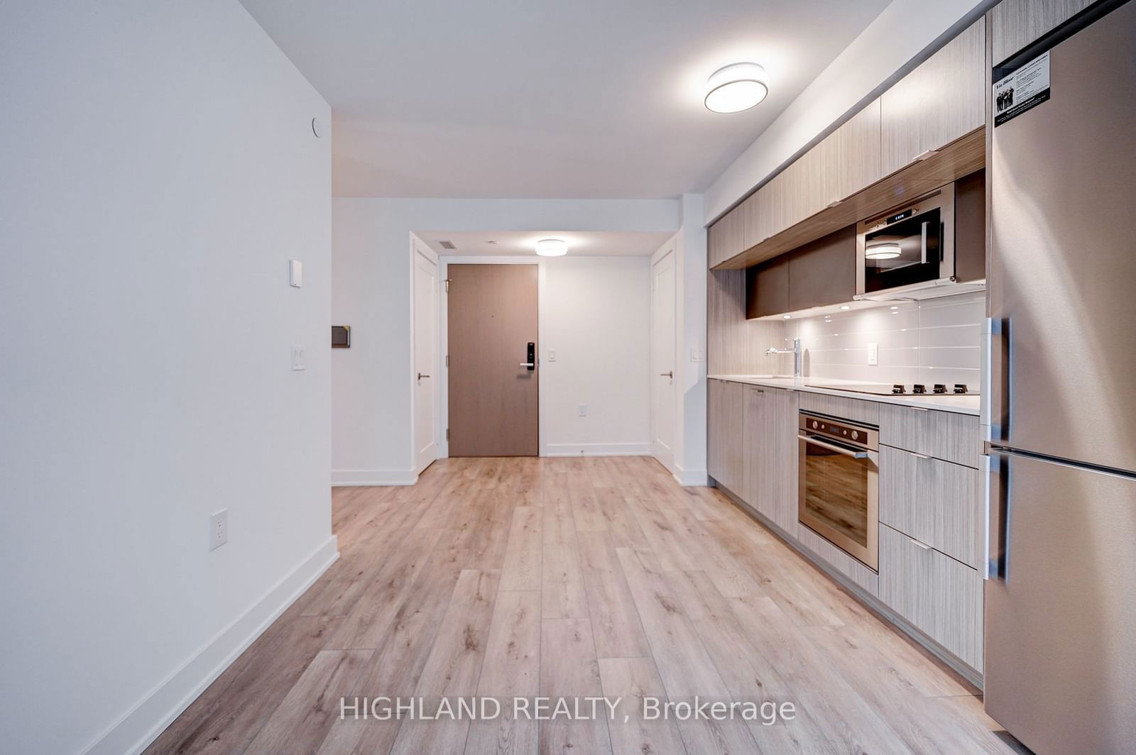 585 Bloor St E, unit 621 for rent