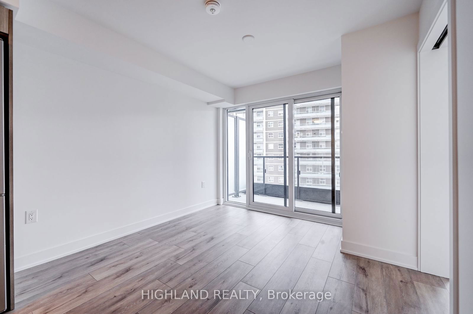 585 Bloor St E, unit 621 for rent