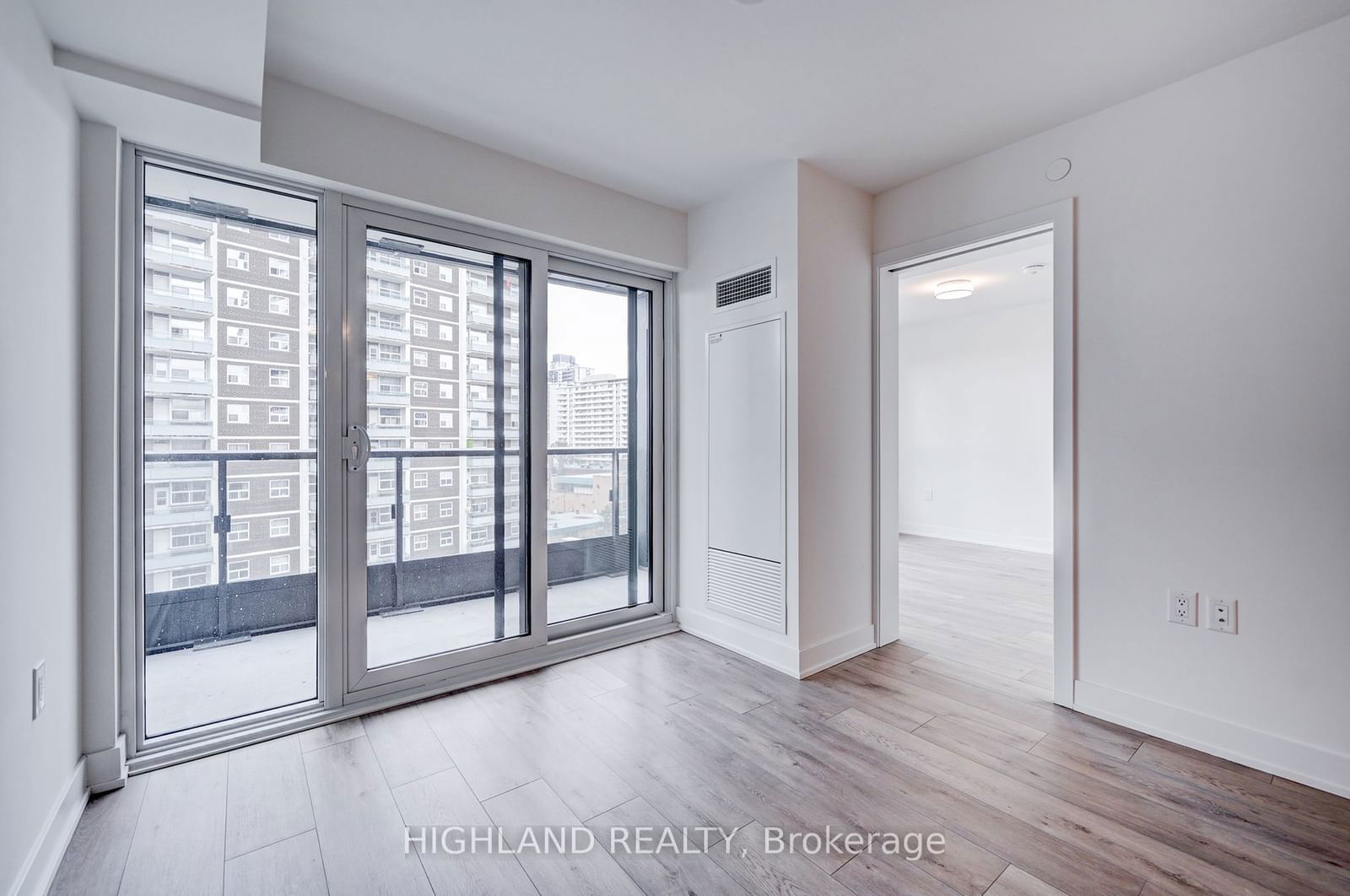 585 Bloor St E, unit 621 for rent