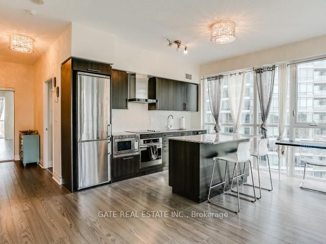 352 Front St W, unit 1406 for rent