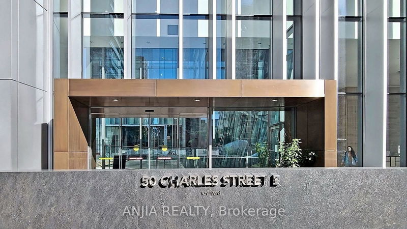 50 Charles St E, unit 805 for sale