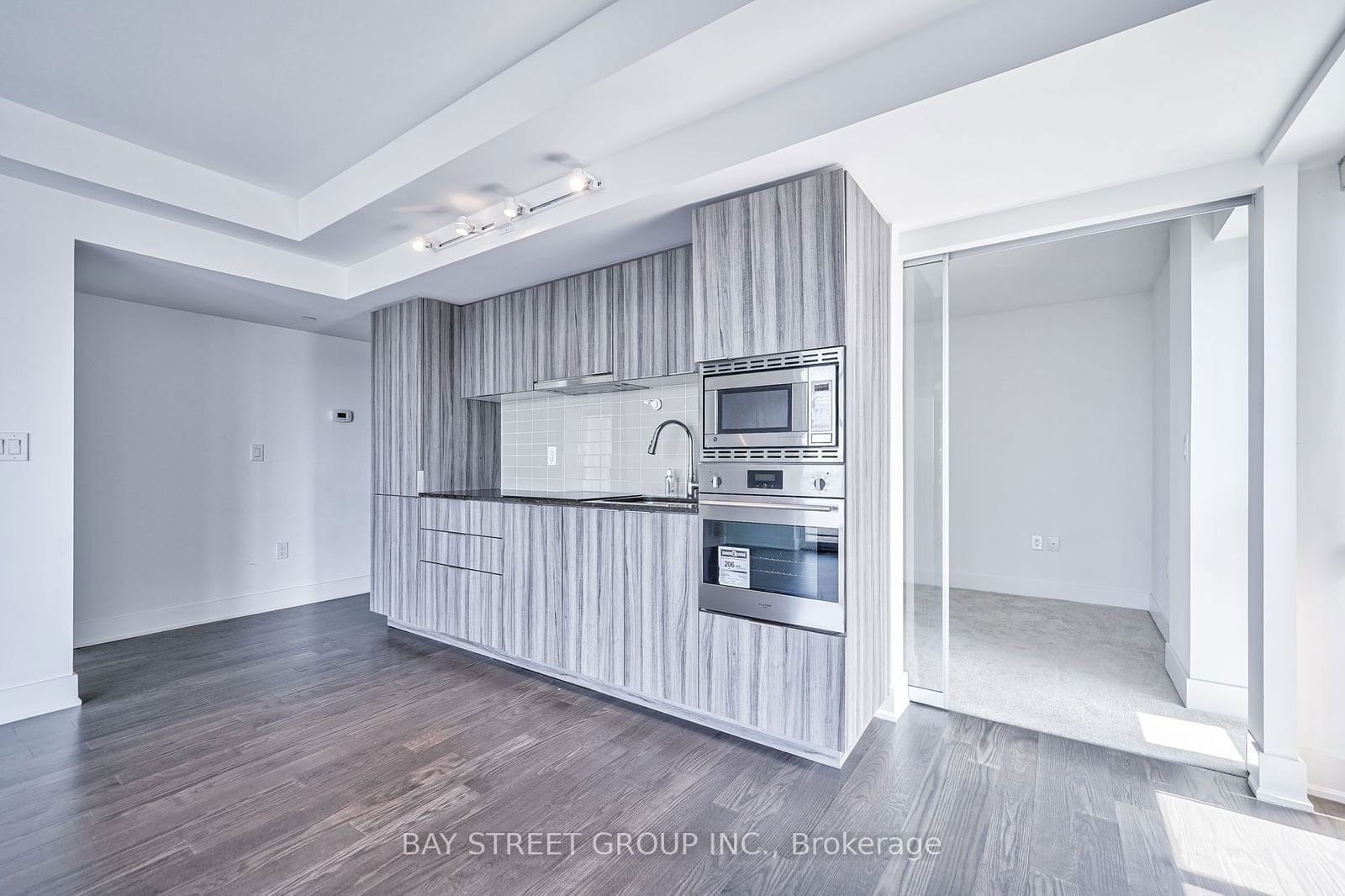 955 Bay St, unit 2507 for sale