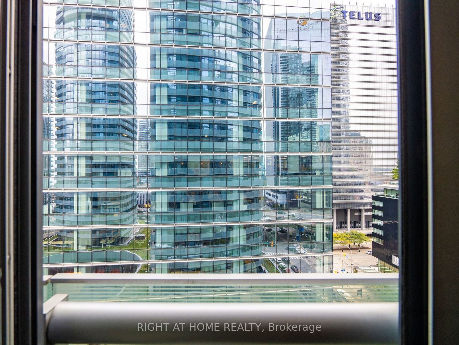 14 York St, unit 1109 for sale