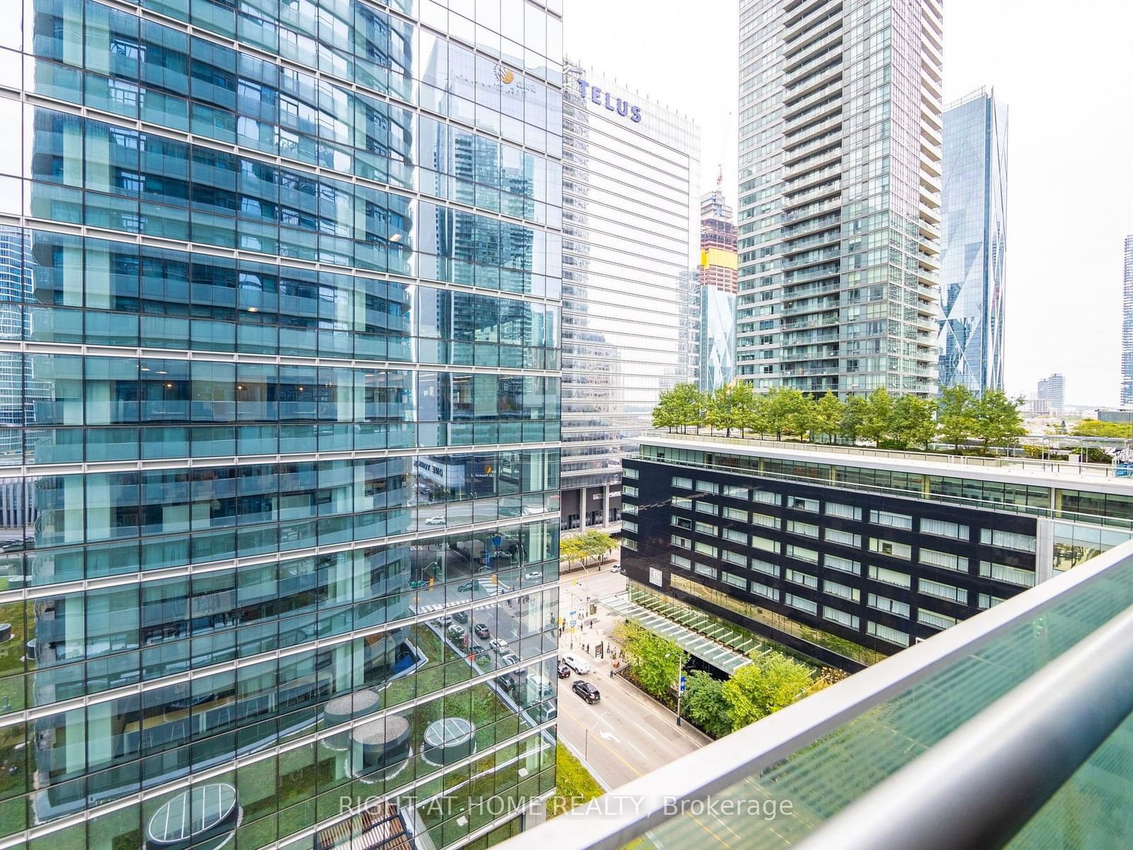 14 York St, unit 1109 for sale