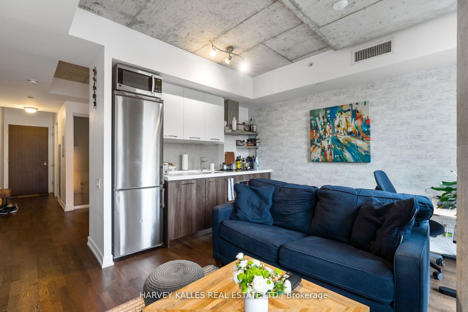 560 King St W, unit 309 for sale