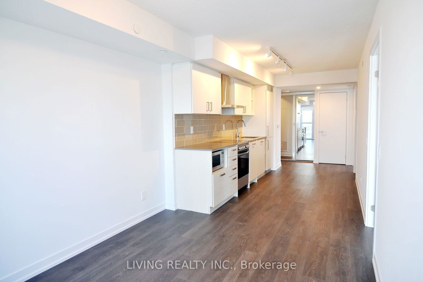 125 Redpath Ave, unit 2105 for rent