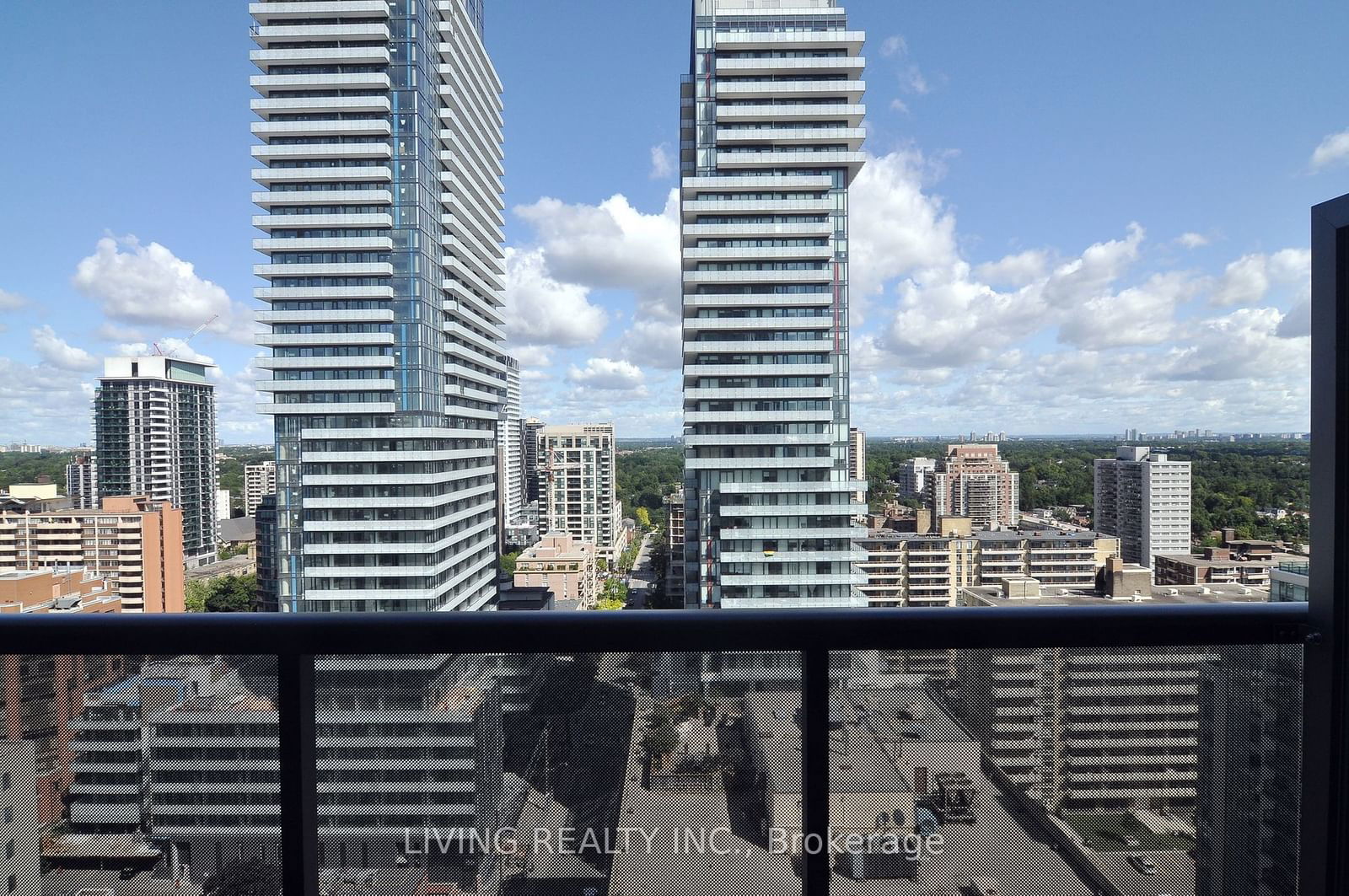 125 Redpath Ave, unit 2105 for rent