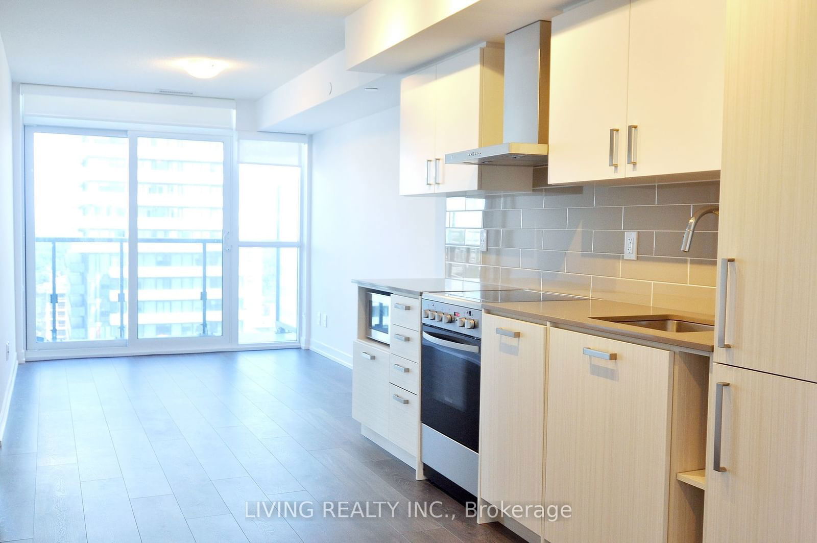 125 Redpath Ave, unit 2105 for rent