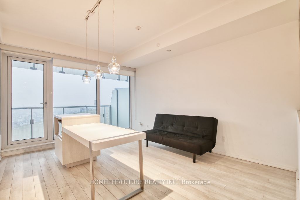 197 Yonge St, unit 3911 for rent