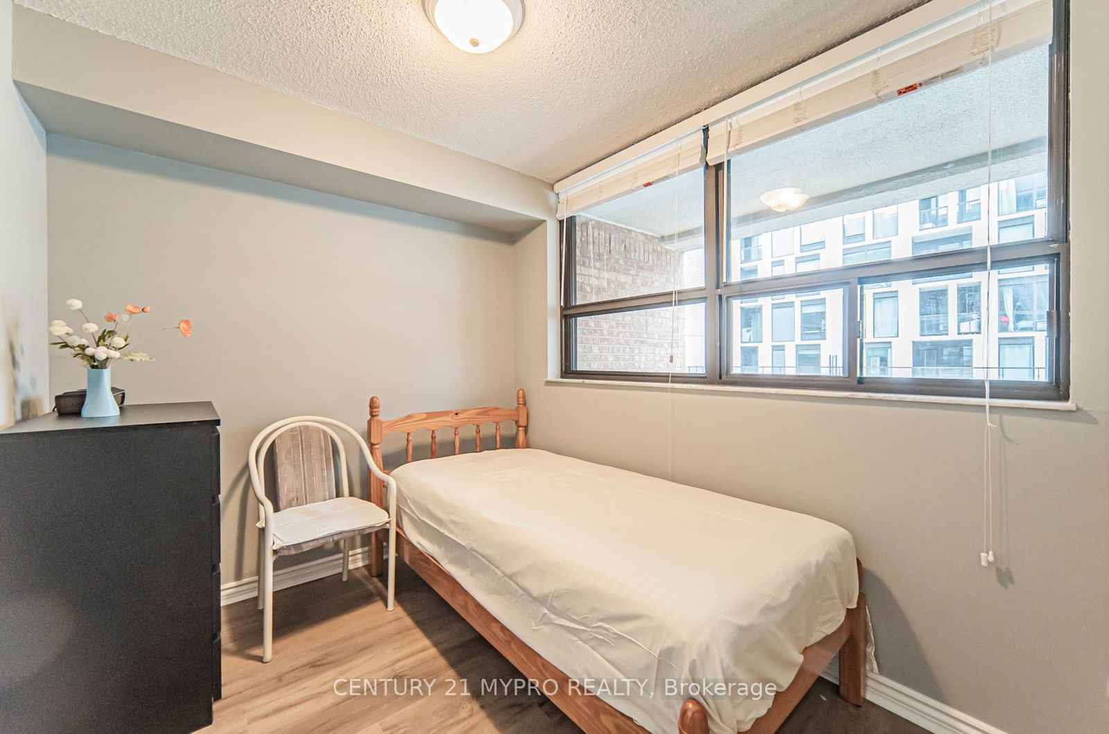 120 St. Patrick St, unit 810 for sale