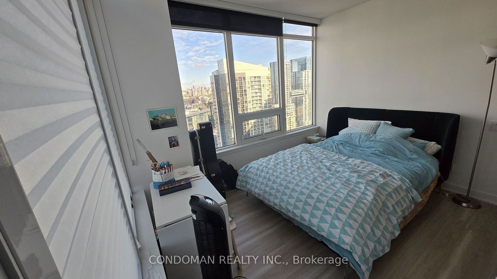 17 Bathurst St, unit 4206 for rent