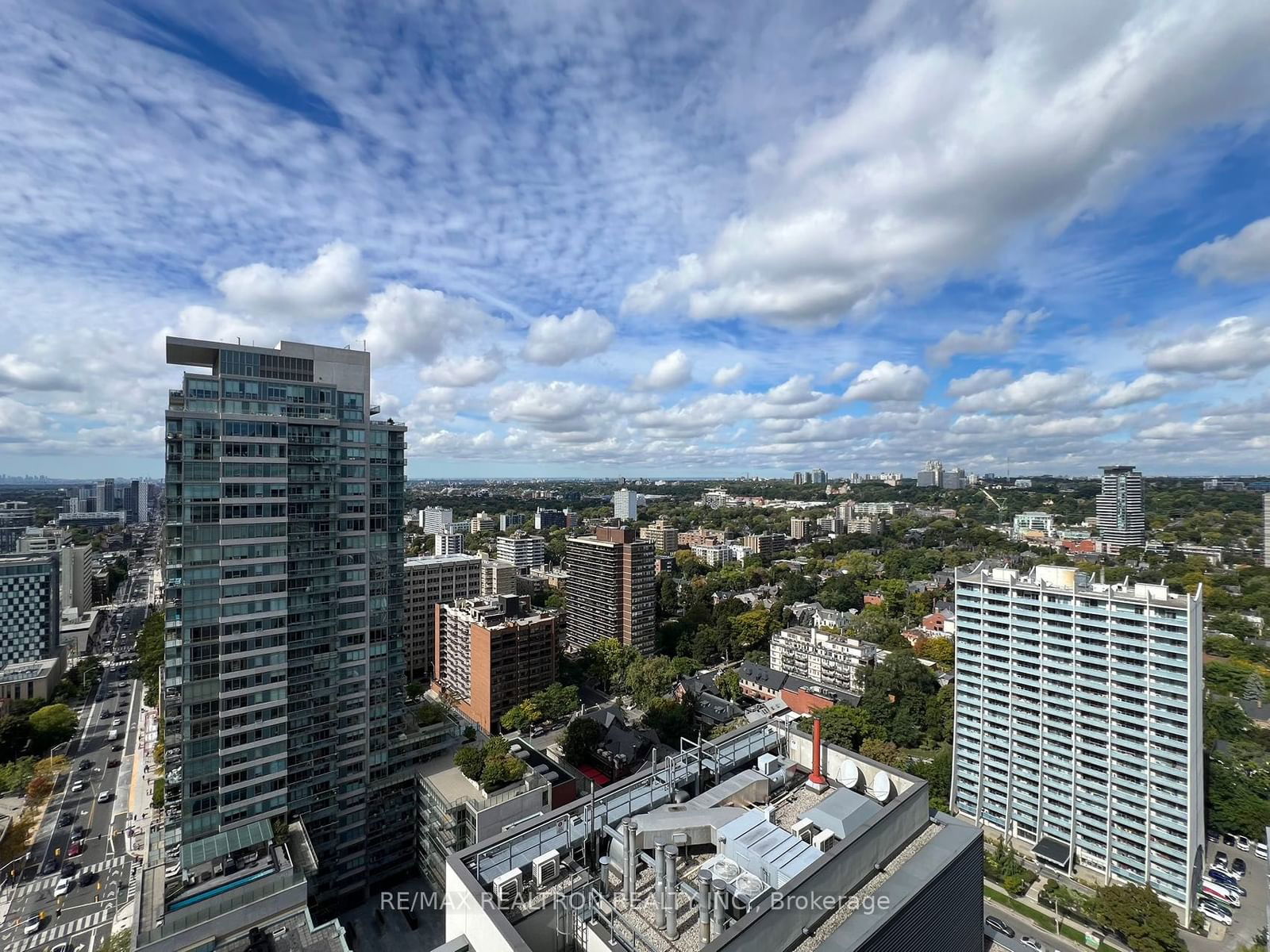 200 Bloor St W, unit 2801 for rent