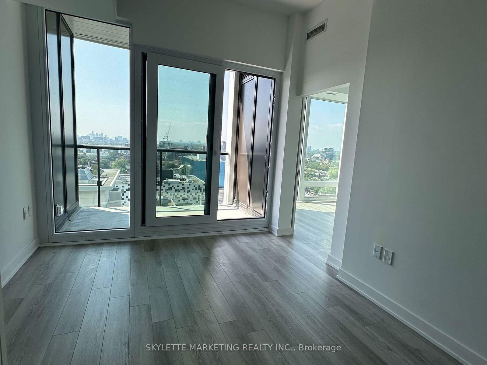 121 St Patrick St, unit 1725 for rent