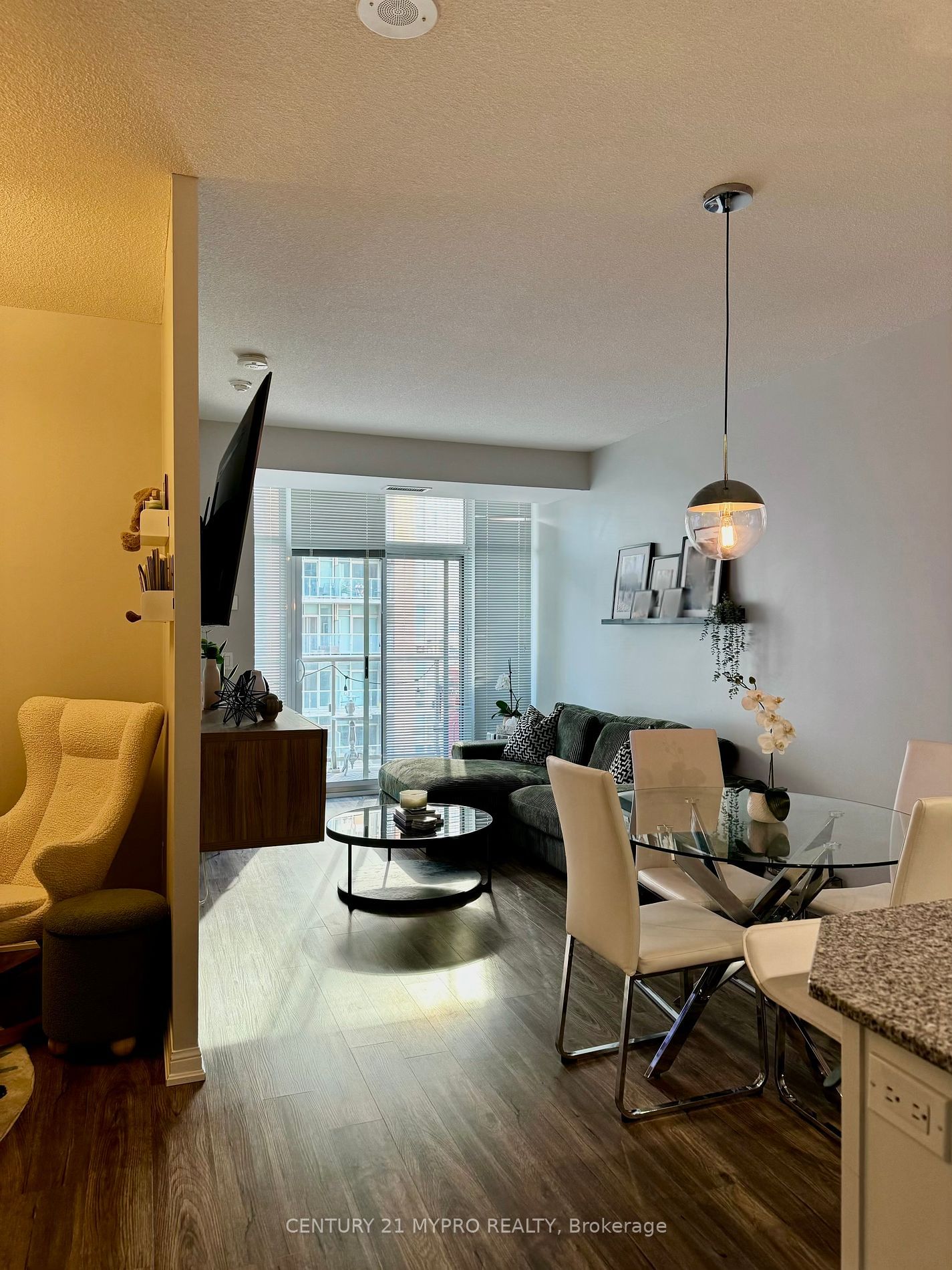 85 East Liberty St, unit 1609 for rent