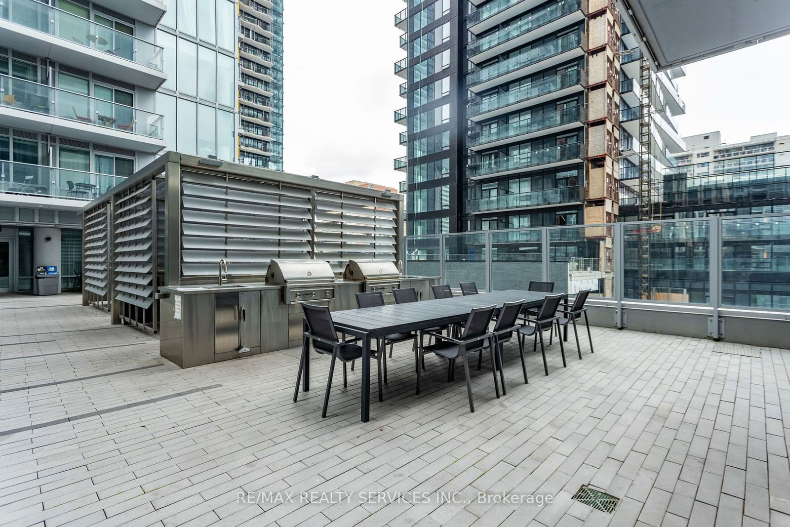 195 Redpath Ave, unit 905 for rent