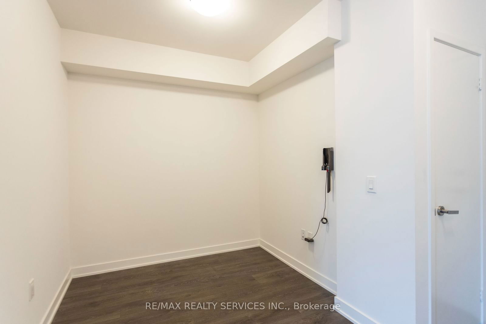 195 Redpath Ave, unit 905 for rent