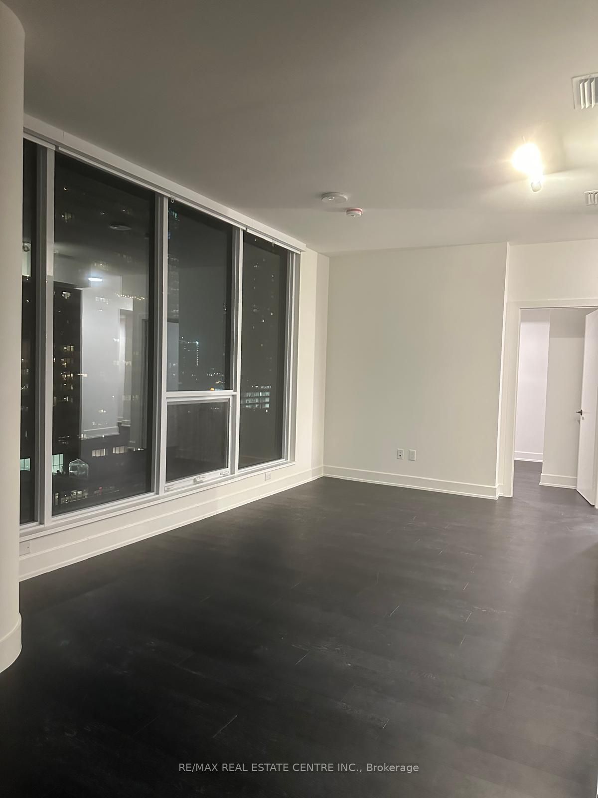 35 Mercer St, unit 1412 for rent