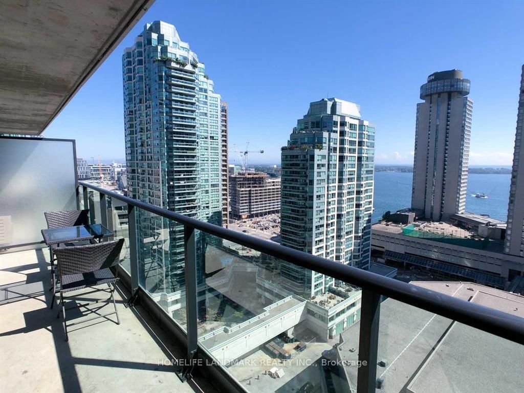 33 Bay St, unit 2010 for rent