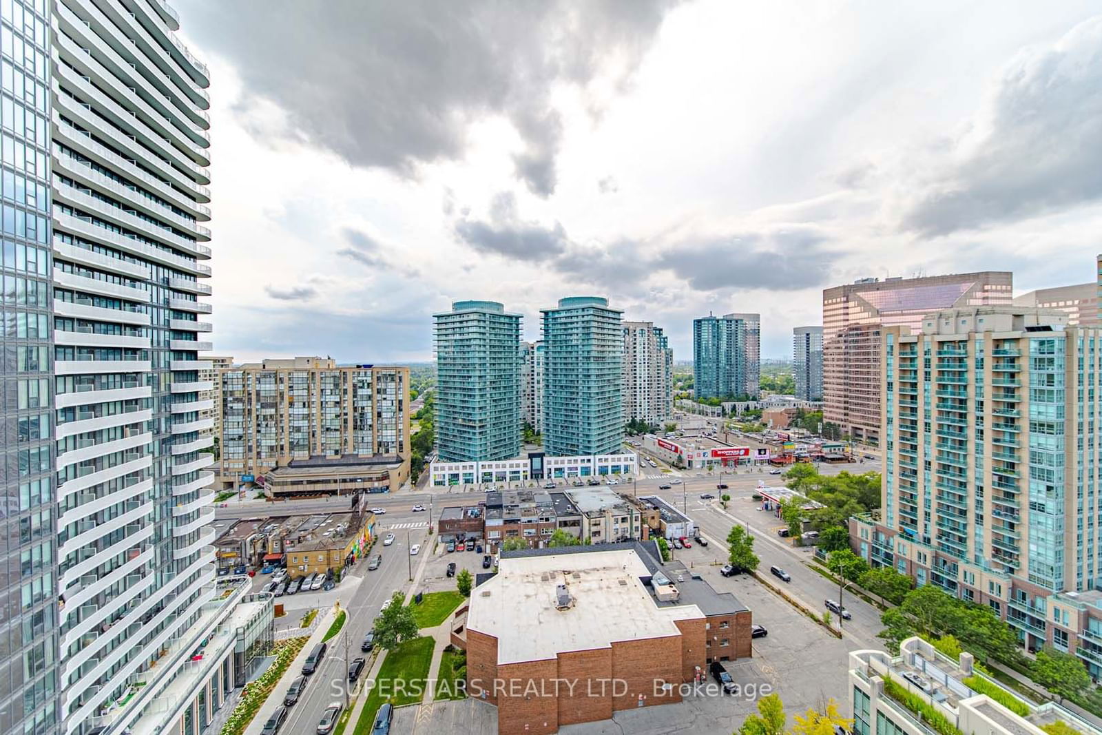 18 Holmes Ave, unit 1706 for sale