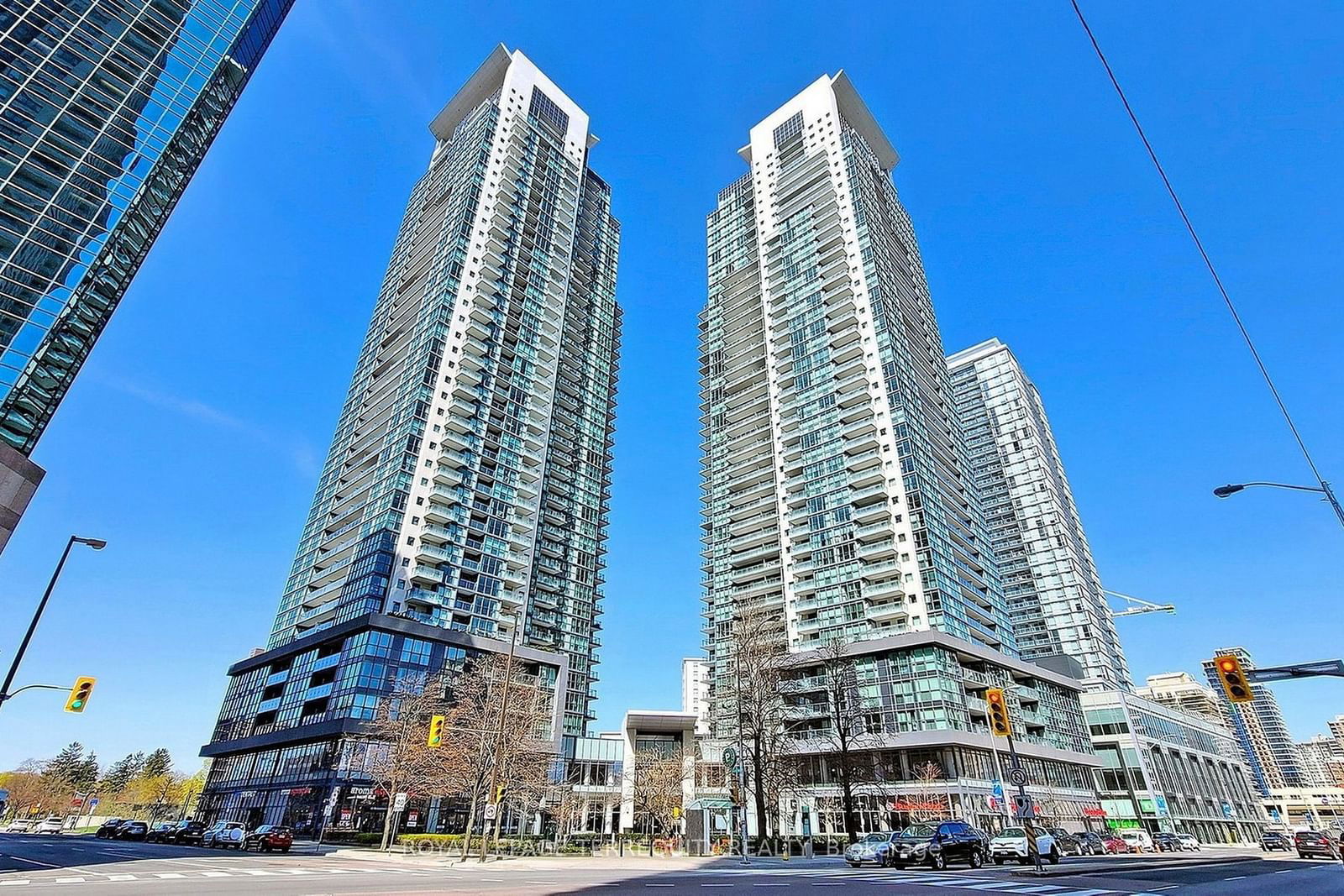 5162 Yonge St, unit LPH 607 for rent