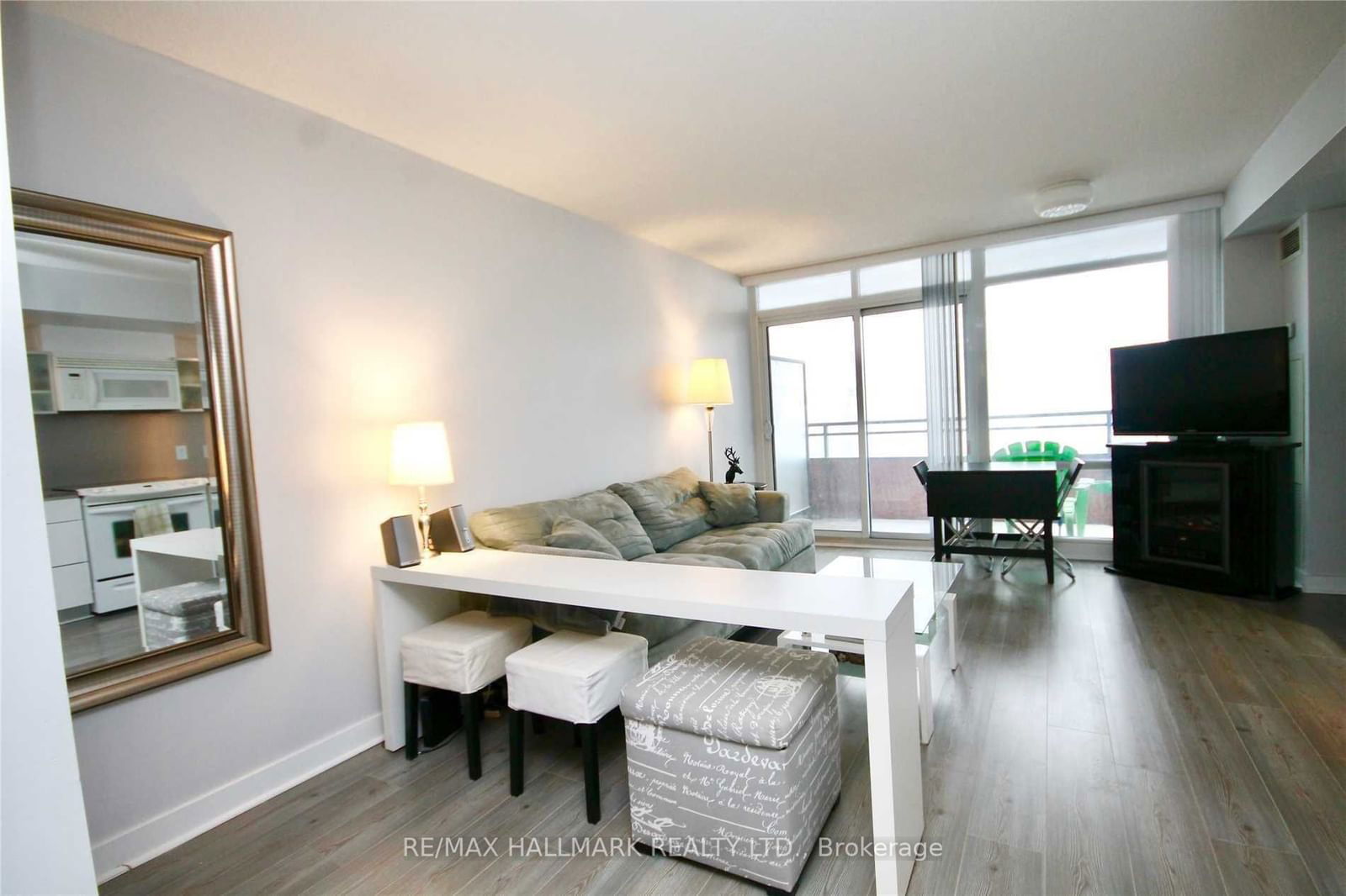 4K Spadina Ave, unit 1118 for rent