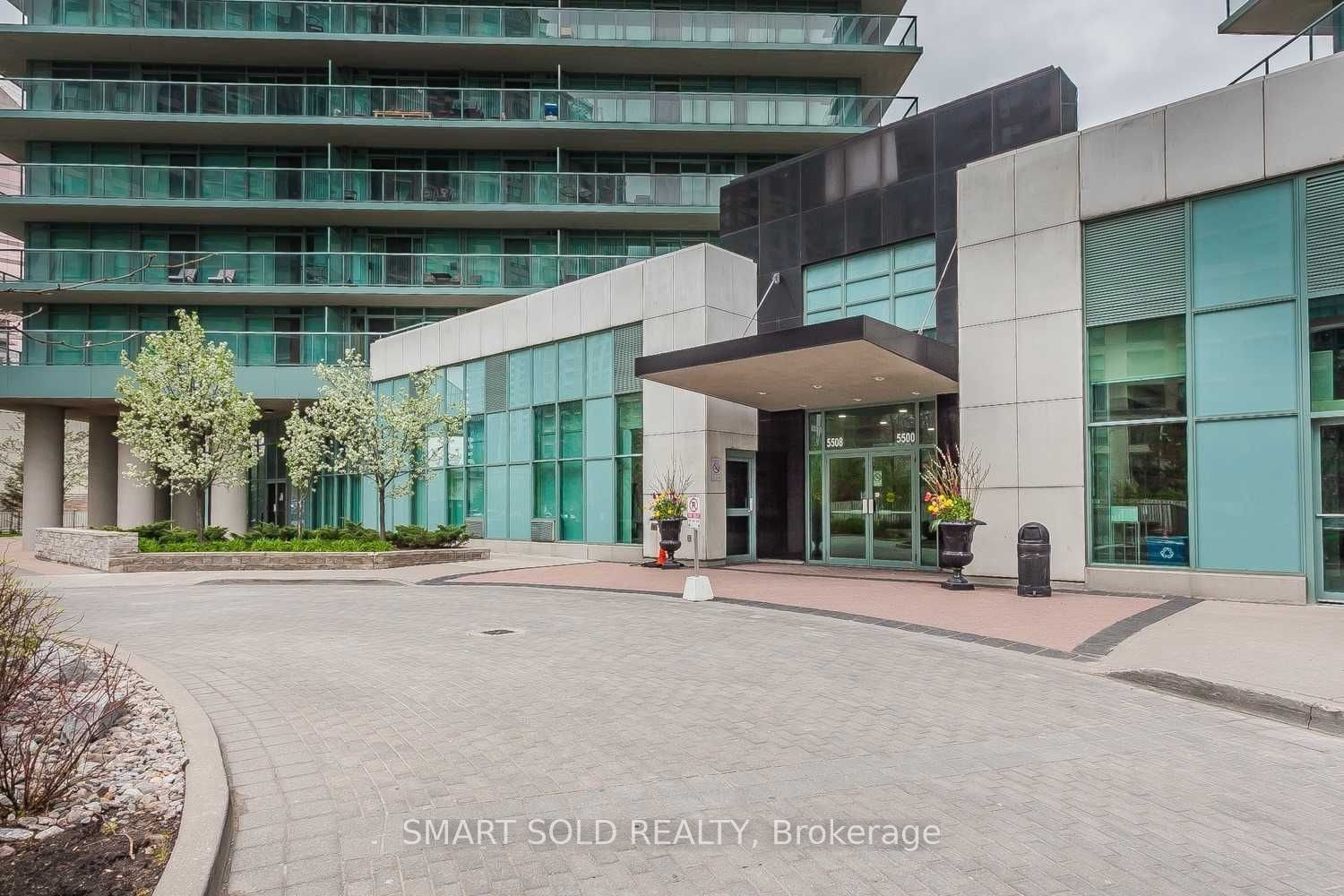 5508 Yonge St, unit 706 for rent