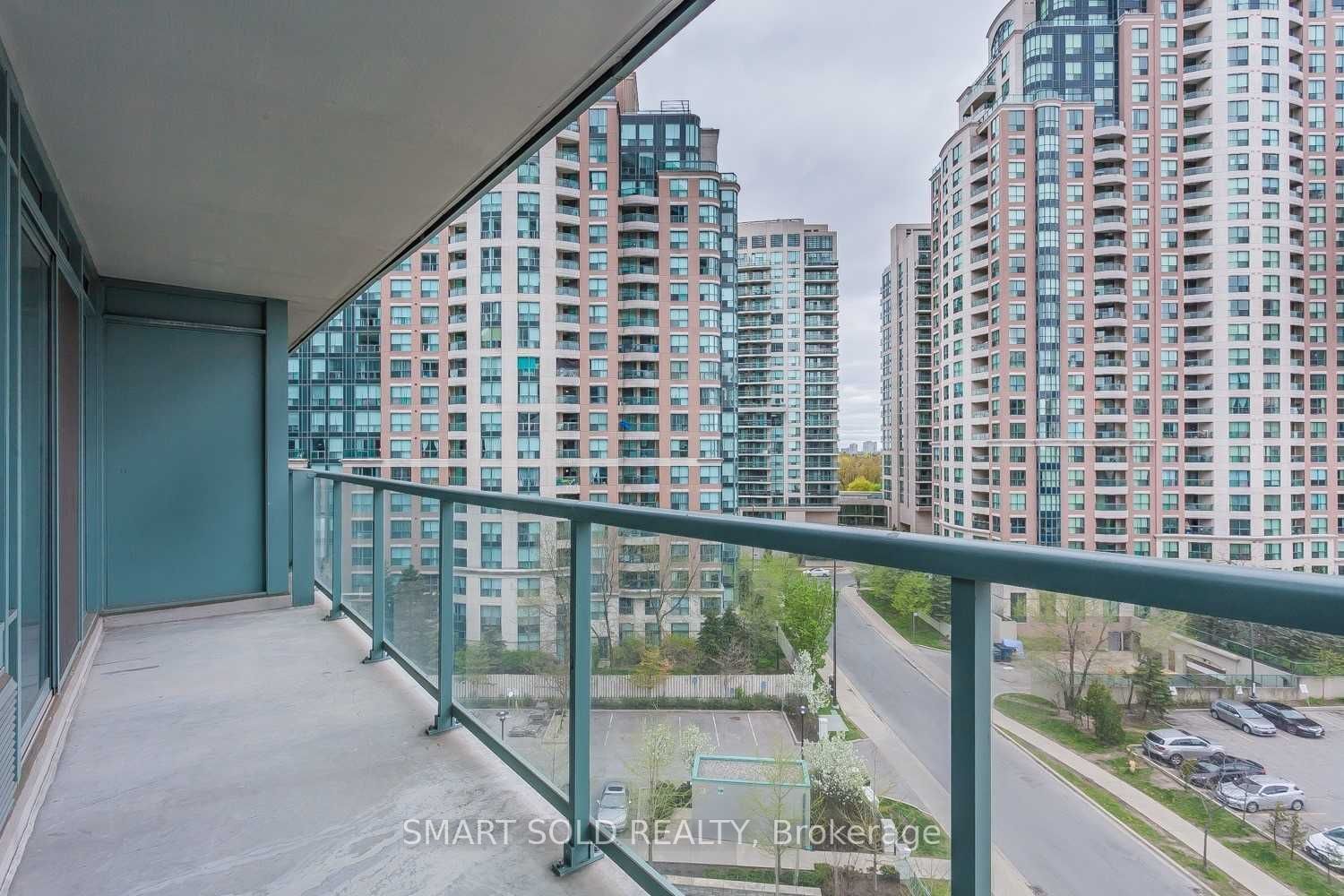 5508 Yonge St, unit 706 for rent