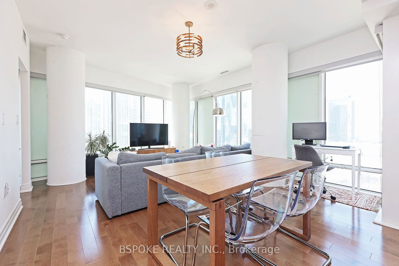 8 The Esplanade, unit 1502 for rent