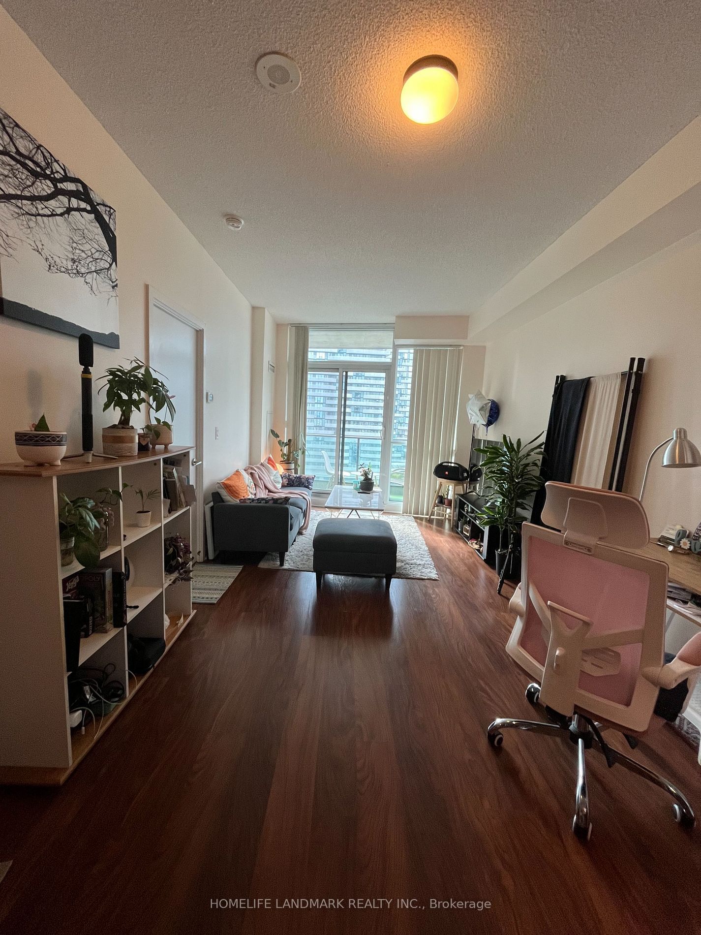 33 Bay St, unit 1913 for rent