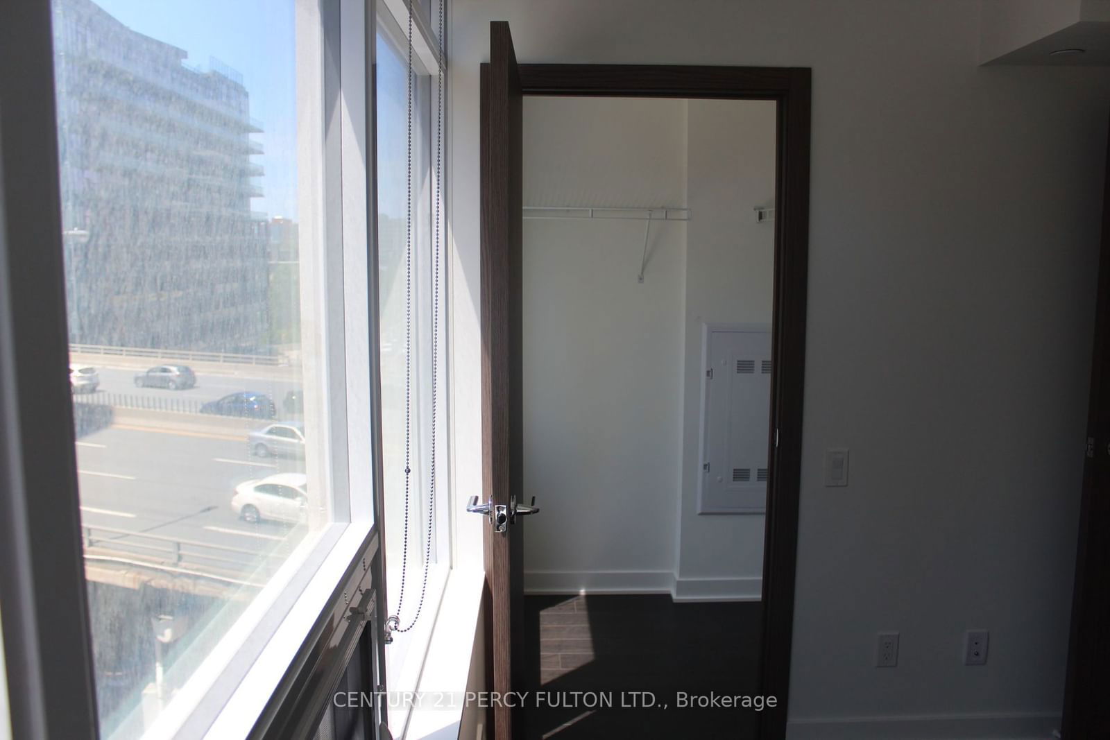 19 Bathurst St, unit 803 for rent