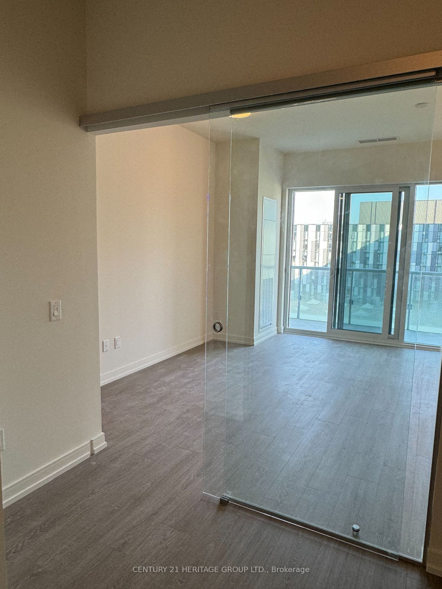 425 front St E, unit 703 for rent