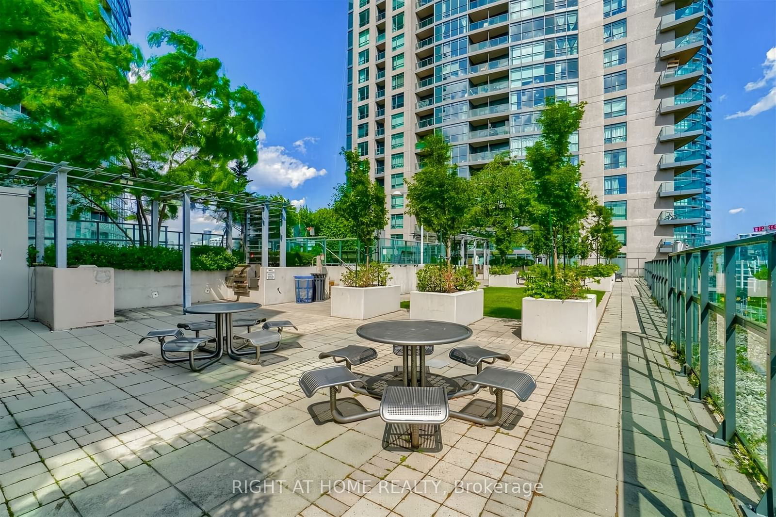 231 Fort York Blvd, unit 2113 for rent