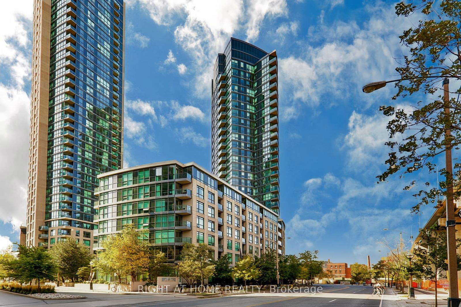 231 Fort York Blvd, unit 2113 for rent