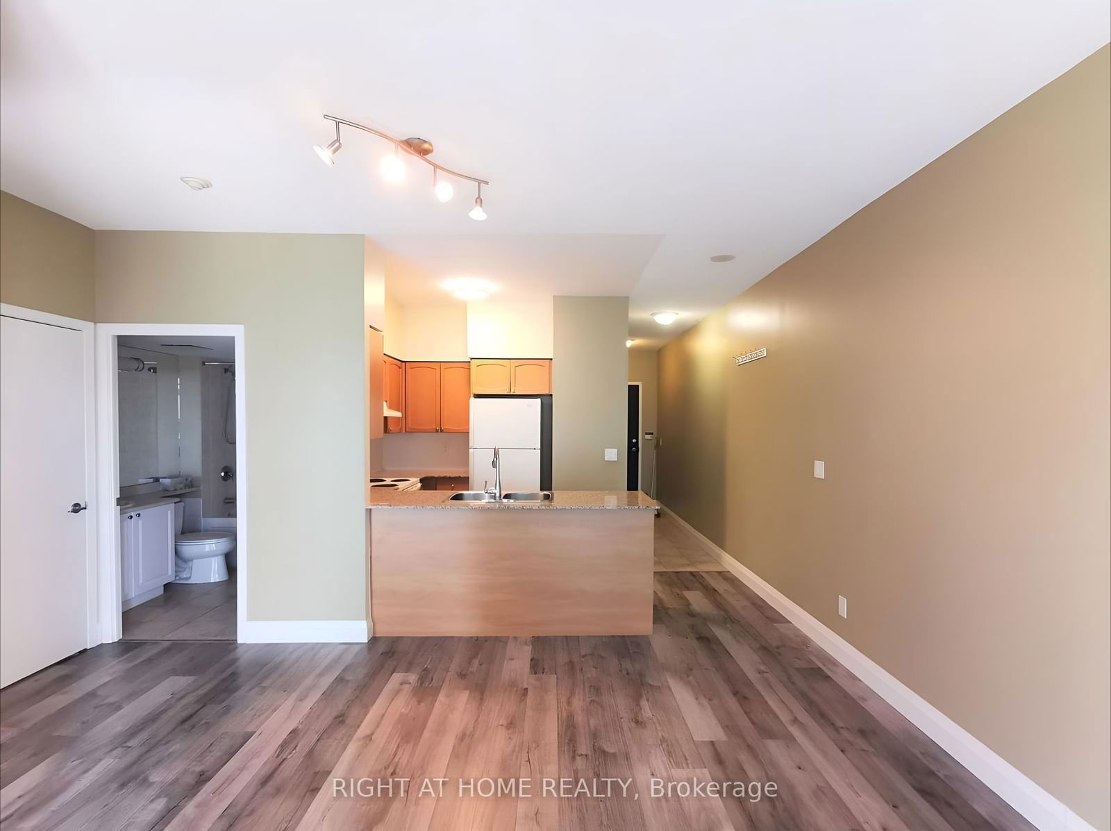 231 Fort York Blvd, unit 2113 for rent