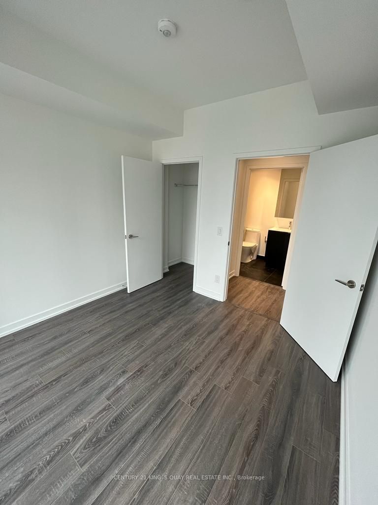 20 Edward St, unit 1723 for rent