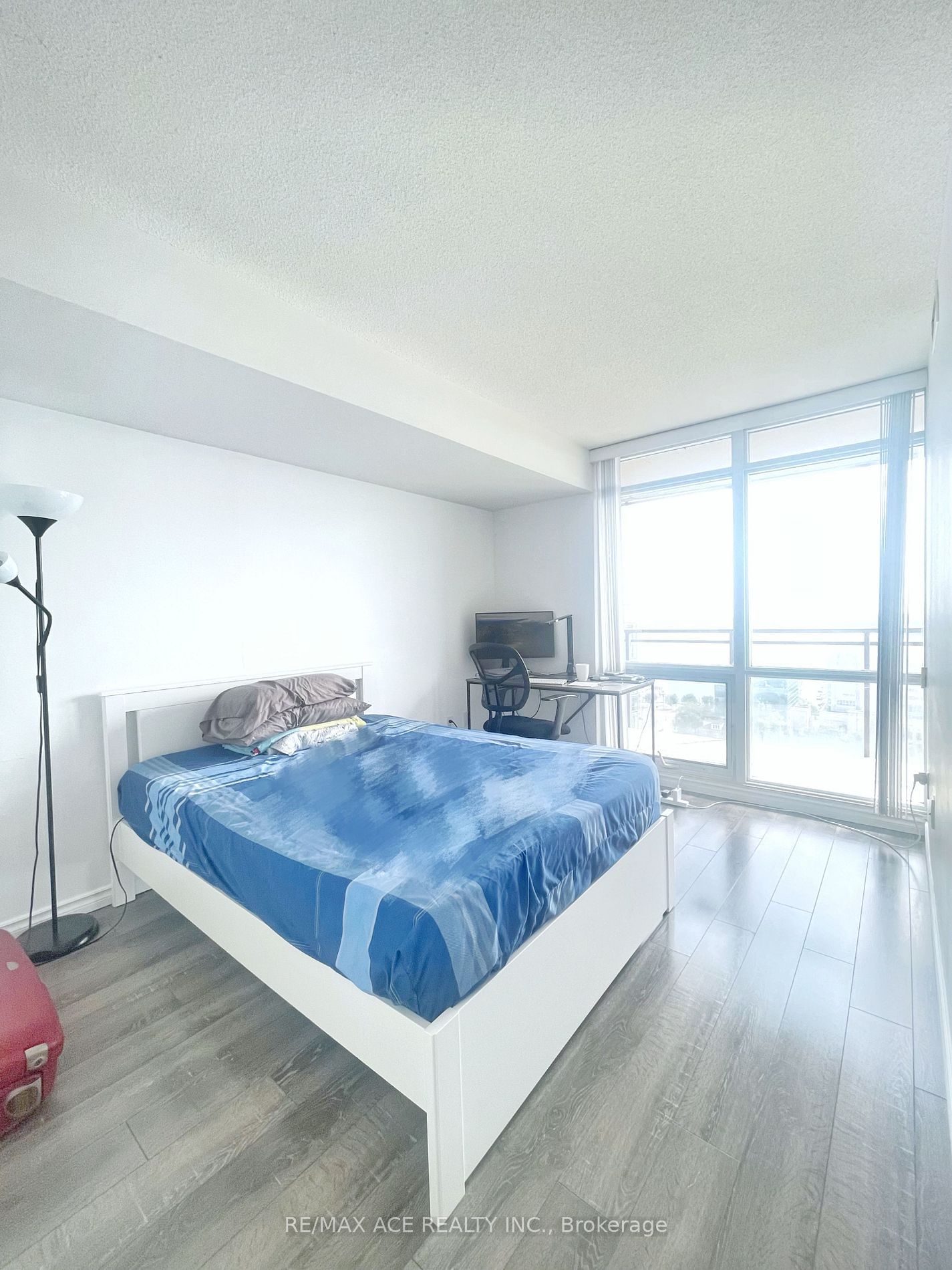 15 Fort York Blvd, unit 2111 for rent