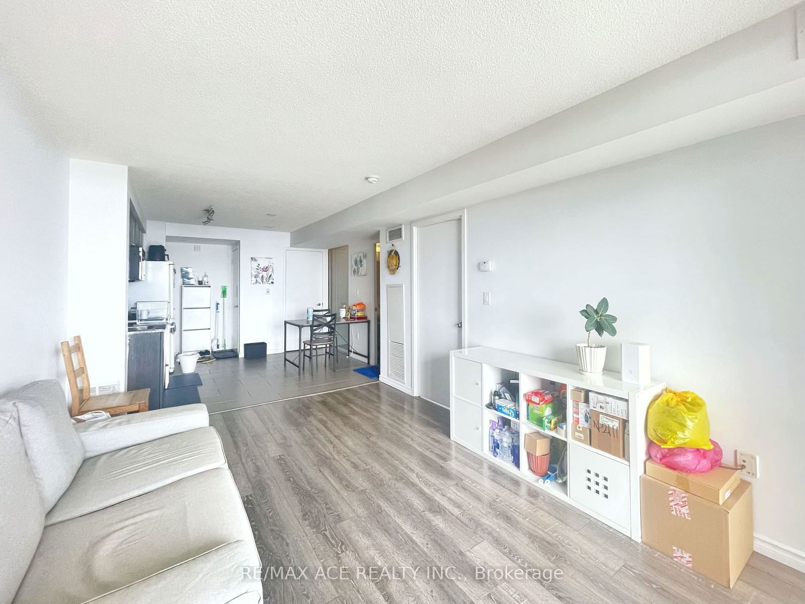 15 Fort York Blvd, unit 2111 for rent