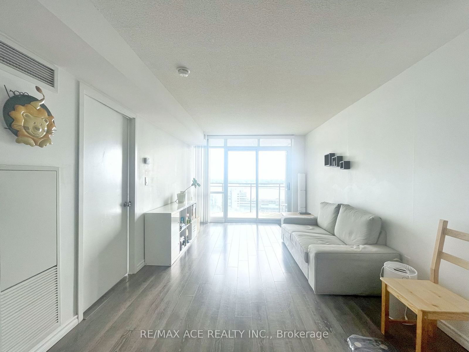 15 Fort York Blvd, unit 2111 for rent