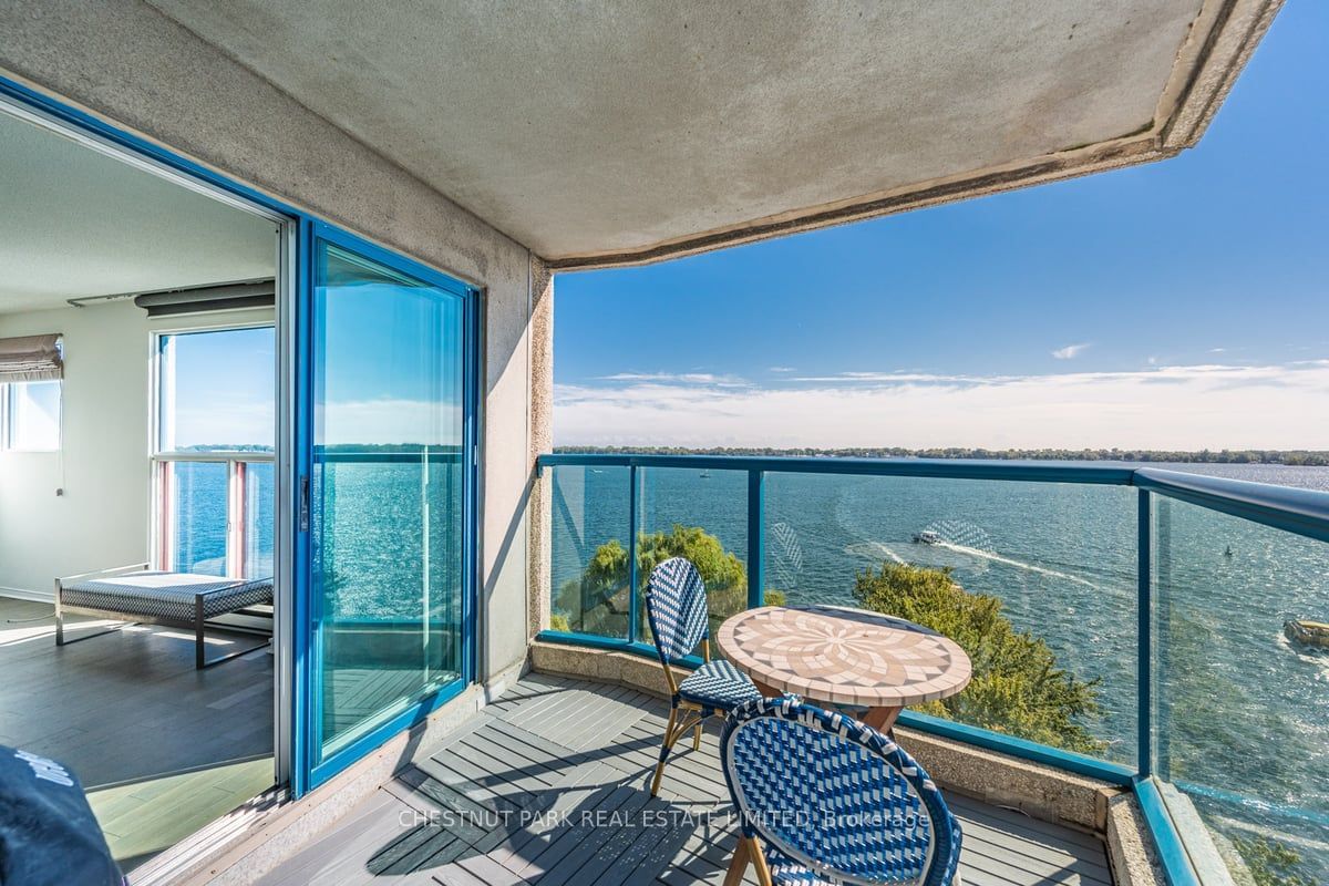 99 Harbour Sq, unit 1008 for sale