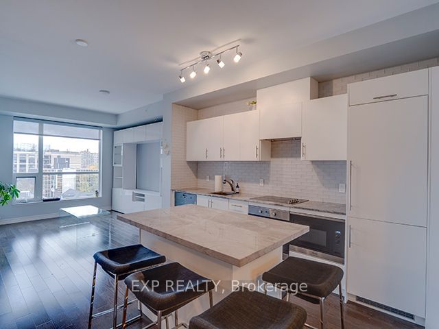 23 Glebe Rd W, unit 524 for rent