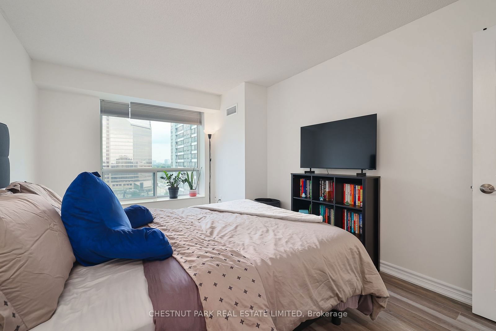 18 Pemberton Ave, unit PH02 for sale